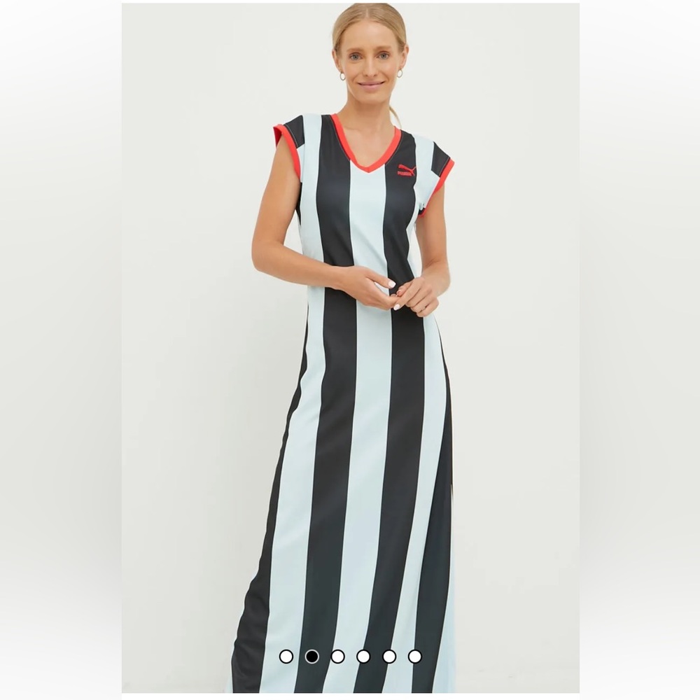 [XS] PUMA Maxi Dress - Picture 2 of 13